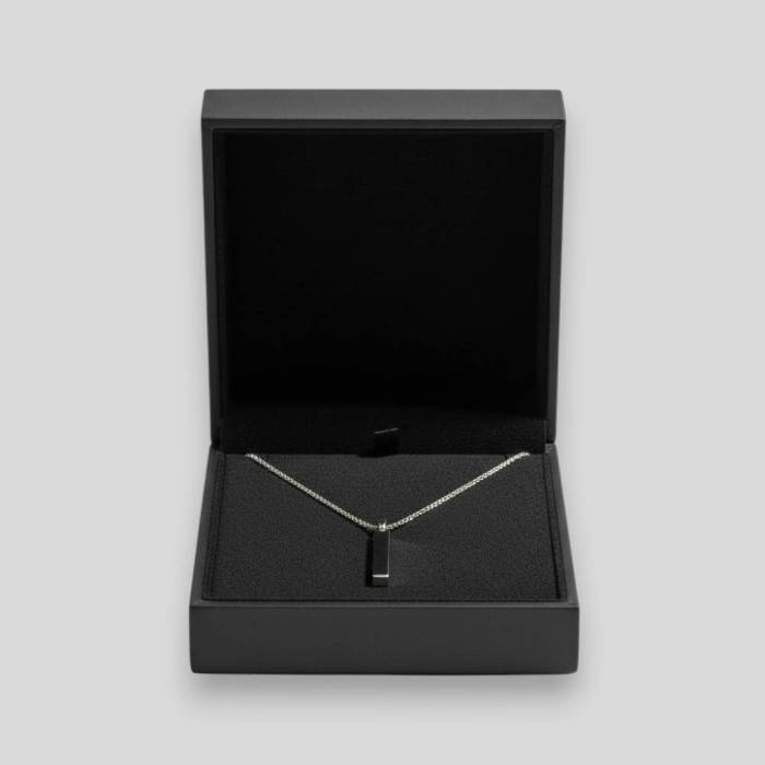 Personalisierte Halskette mit Anhänger