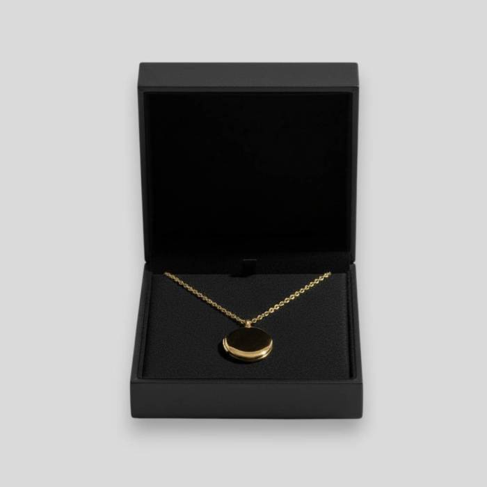 Medaillon-Halskette mit Foto