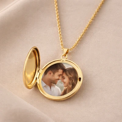 Medaillon-Halskette mit Foto