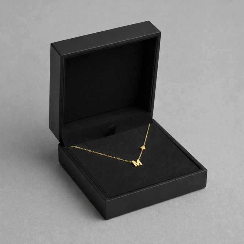 Personalisierte Halskette mit deiner Initiale