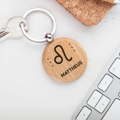 Schlüsselanhänger aus Holz - Mit dem Sternzeichen Löwe