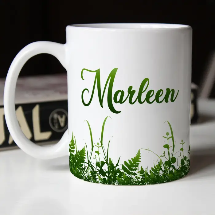 Personalisierte Tasse mit Pflanzenmuster