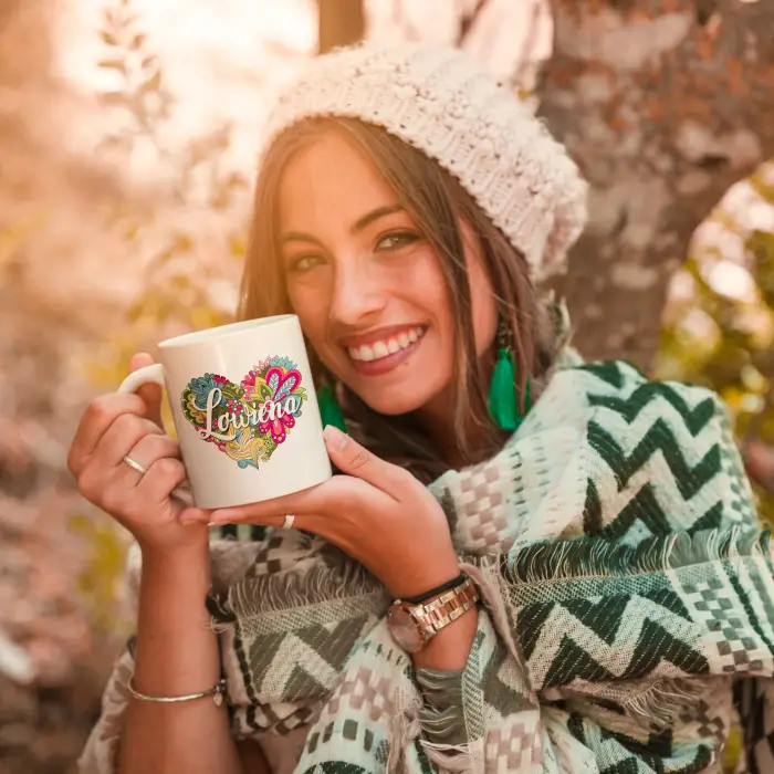 Tasse mit Personalisierung in Herzform