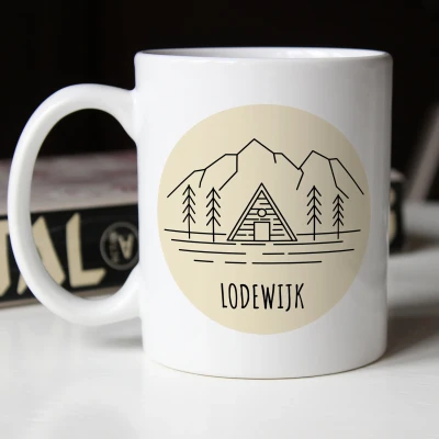 Personalisierte Tasse mit naturinspiriertem Motiv