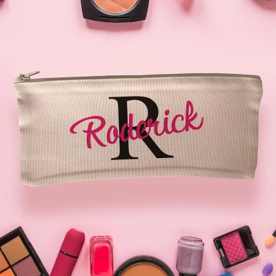 Federkästen - Initiale und Name