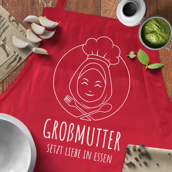 Personalisierte Küchenschürze - Oma legt Liebe ins Essen