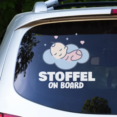 Autoaufkleber - Baby schläft auf Wolken