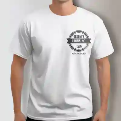 Personalisiertes T-Shirt für den Junggesellenabschied - Bräutigam trinkt