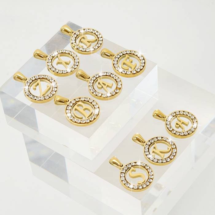 Personalisierte Halskette mit Initiale