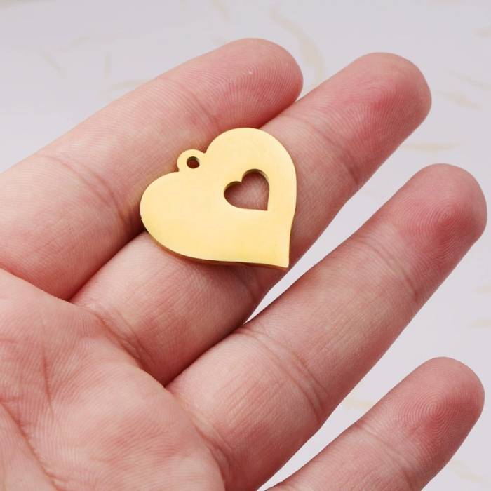 Halskette mit Anhänger