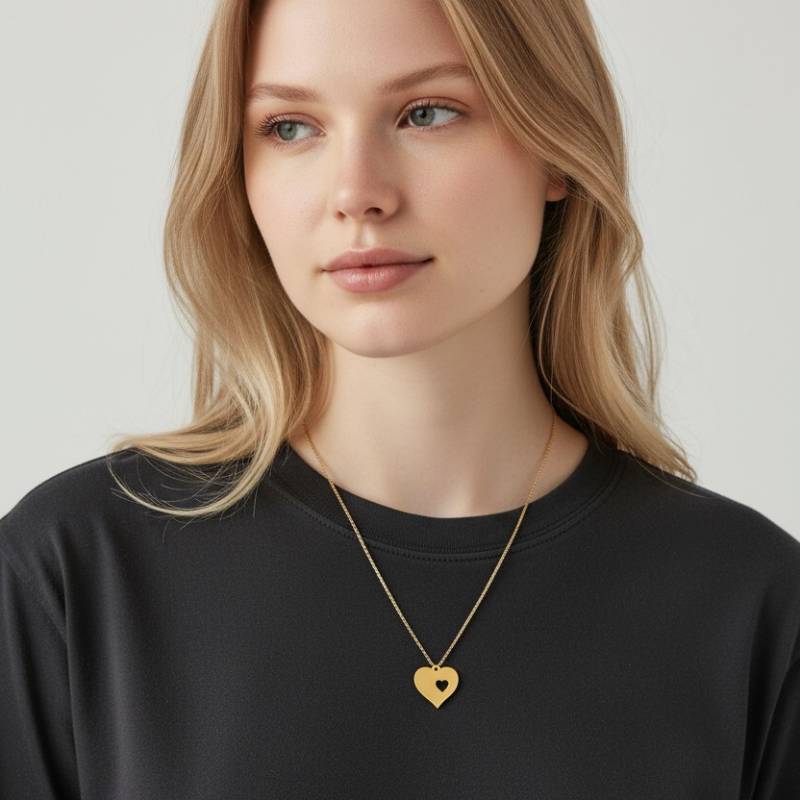 Halskette mit Anhänger