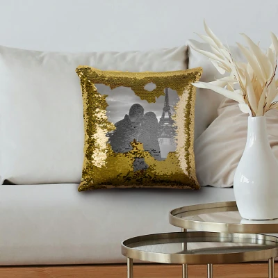 Personalisiertes Kissen mit Pailletten – Schwarz-Weiß