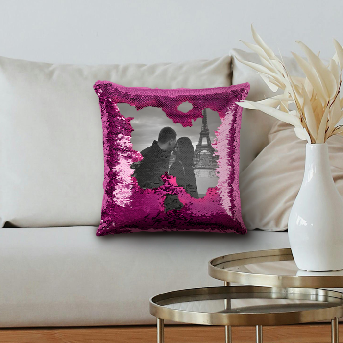 Personalisiertes Kissen mit Pailletten – Schwarz-Weiß