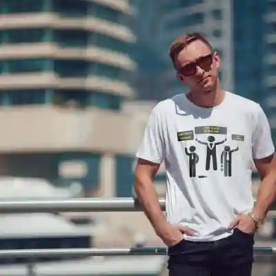 Personalisierte T-Shirt für den Junggesellenabschied - Das Ende ist nah