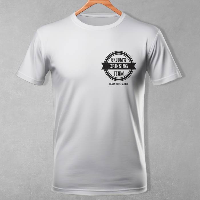 Personalisiertes T-Shirt für den Junggesellenabschied - Bräutigam trinkt