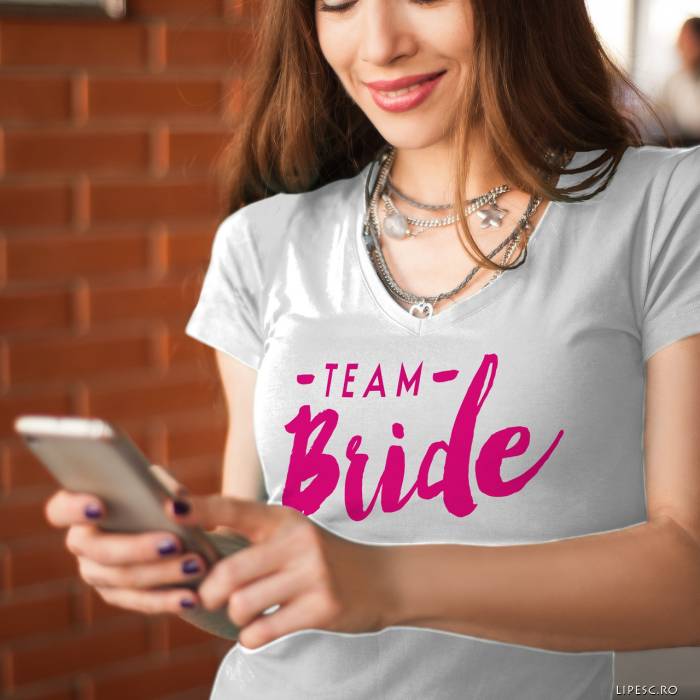 Personalisiertes T-Shirt für den Junggesellinnenabschied – Braut-Team