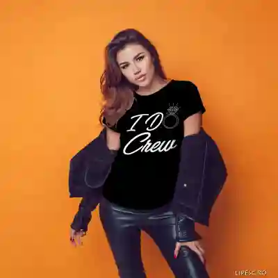 Personalisiertes T-Shirt für den Junggesellinnenabschied – I do crew