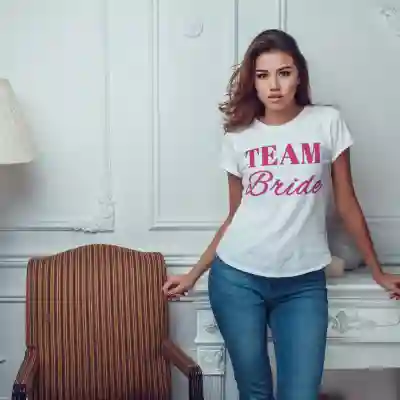 Personalisierte T-Shirt für den Junggesellinnenabschied – Mädels der Braut