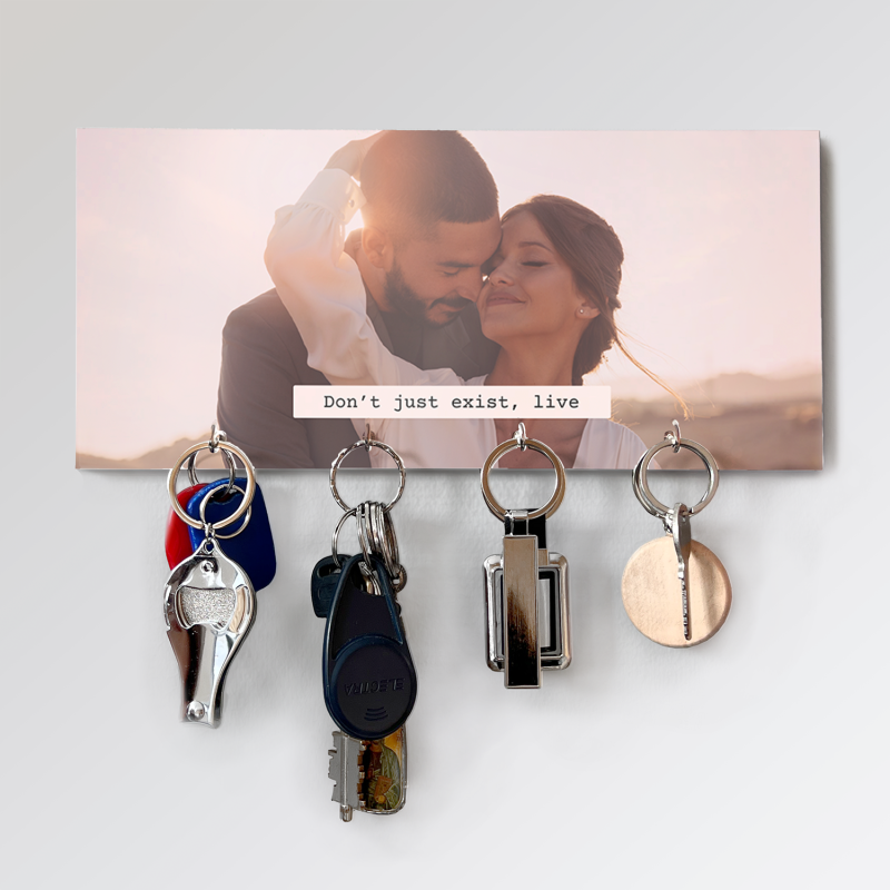 Personalisierter Schlüsselhalter – Existiere nicht nur, lebe